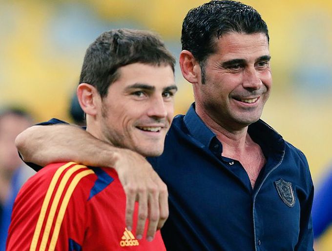 Íker Casillas desea Éxitos al Real Oviedo Fernando Hierro