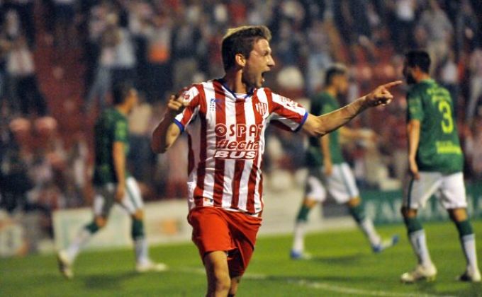 Betis Se Fija En El Delantero Franco Soldano