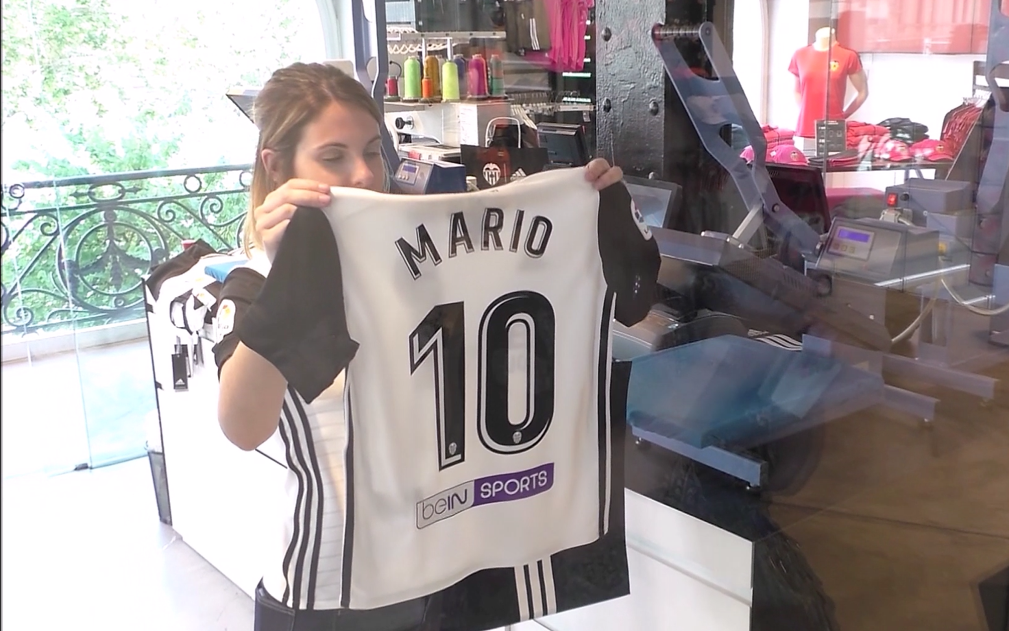 Valencia CF Venta Camiseta 2017 18 Vídeo venta nuevas camiseta del