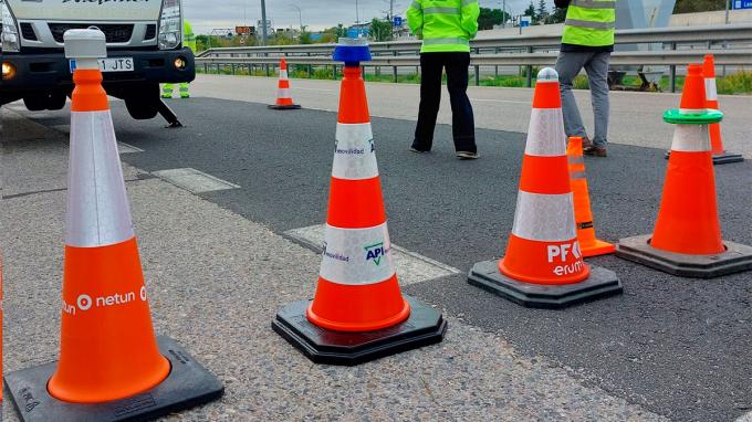 Lo Ltimo En Tecnolog A Vial Llega A La Dgt Conos Inteligentes