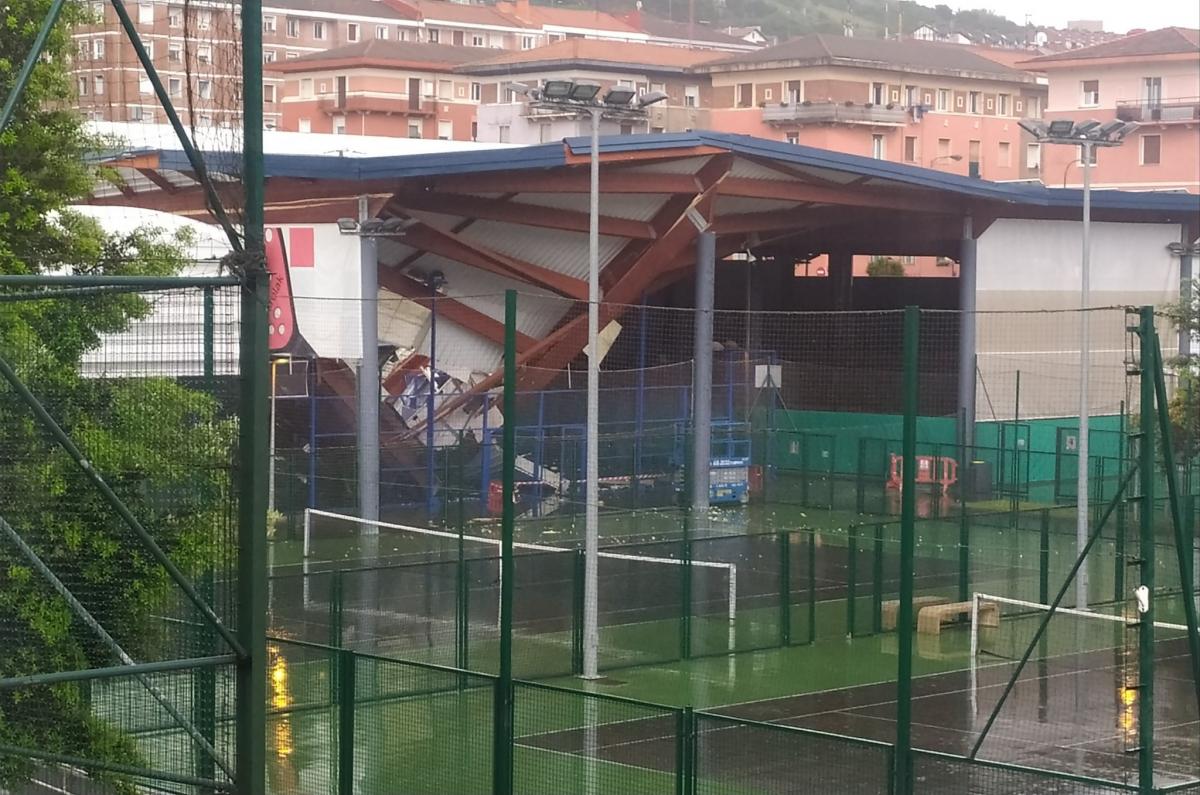 Se Derrumba El Tejado Del Polideportivo De San Ignacio Sin Heridos