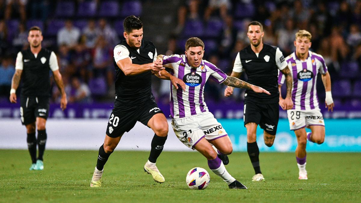 Joni Montiel Y Su Enfado Con Paulo Pezzolano En El Real Valladolid