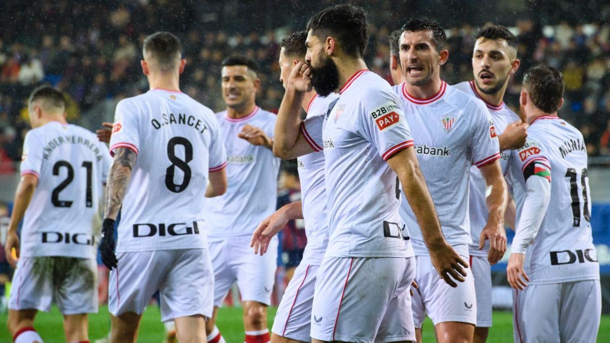 Dos Goles De Asier Villalibre Del Athletic Club Al Eibar En Copa