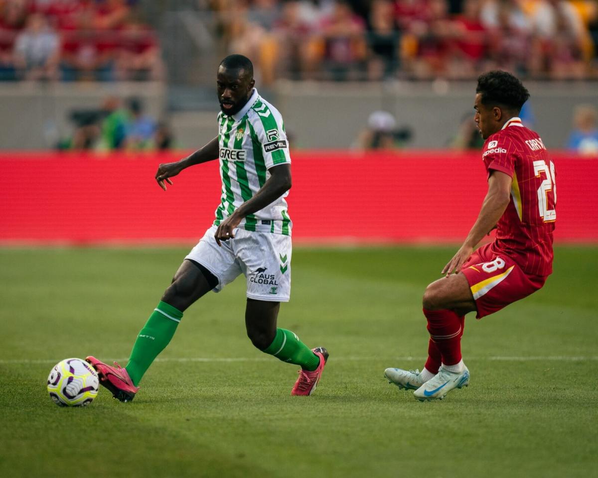 Parte M Dico De Sabaly Lesi N Y Tiempo De Baja Con El Betis