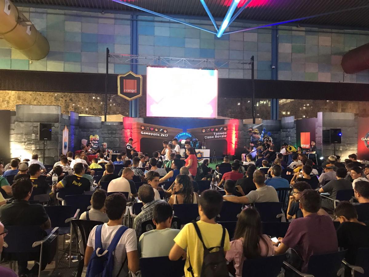 Team Queso Aprieta Fuerte En El Torneo De Clash Royale Gamepolis