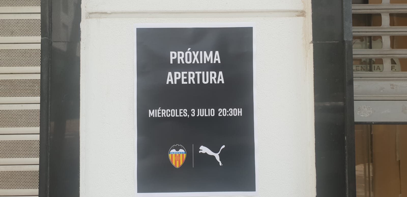estático Peave Muy enojado Nueva Camiseta del Valencia CF: Fecha Apertura Tiendas Puma