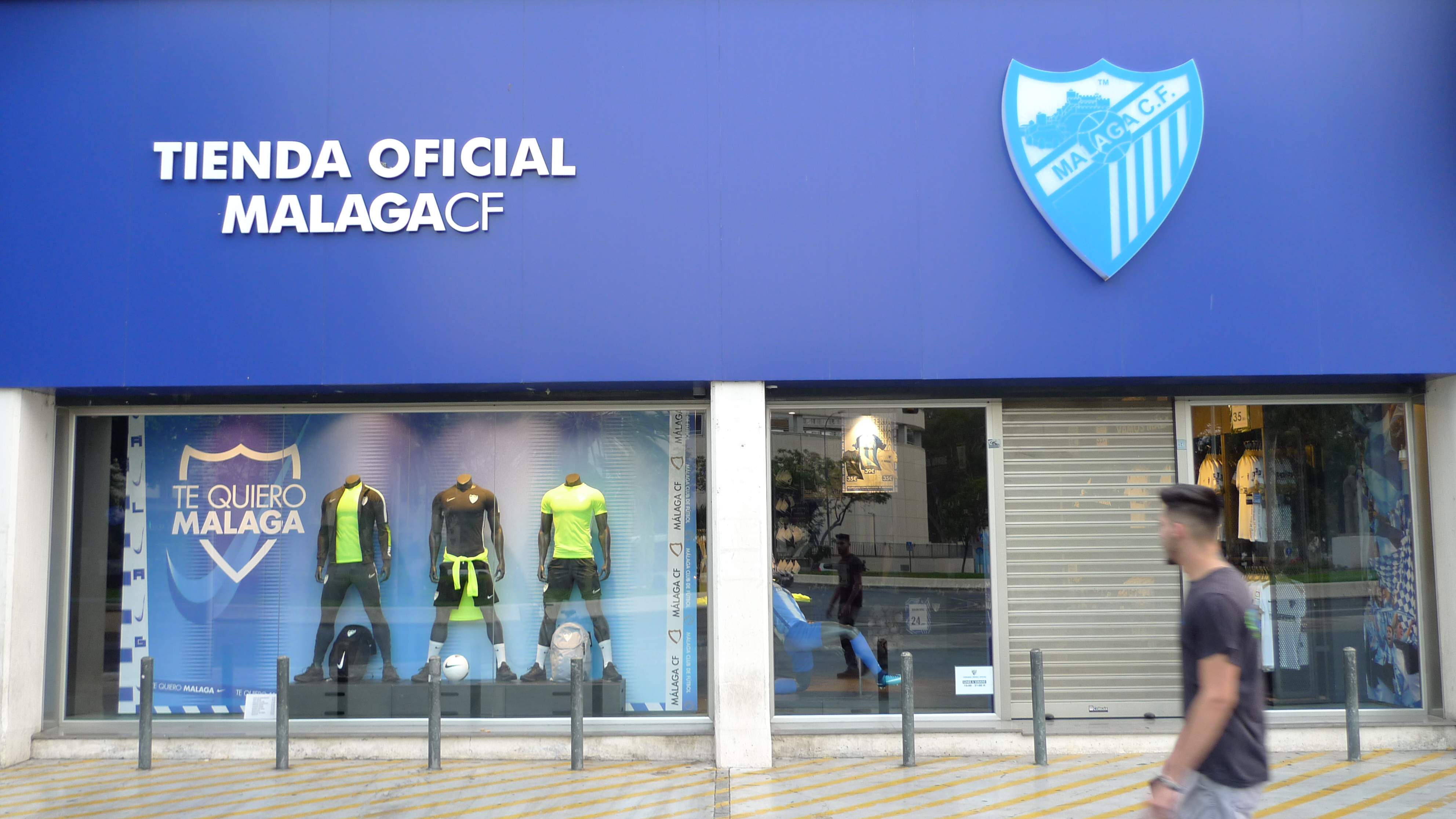 Madurar Enriquecimiento trabajo Tienda Málaga CF: Nueva ropa de entrenamiento 2019/2020