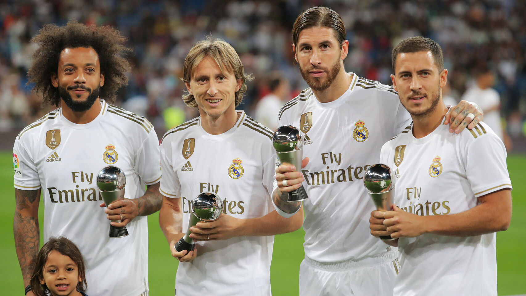 reemplazar por inadvertencia Alas Sergio Ramos y Luka Modric acuerdan su renovación con el Real Madrid