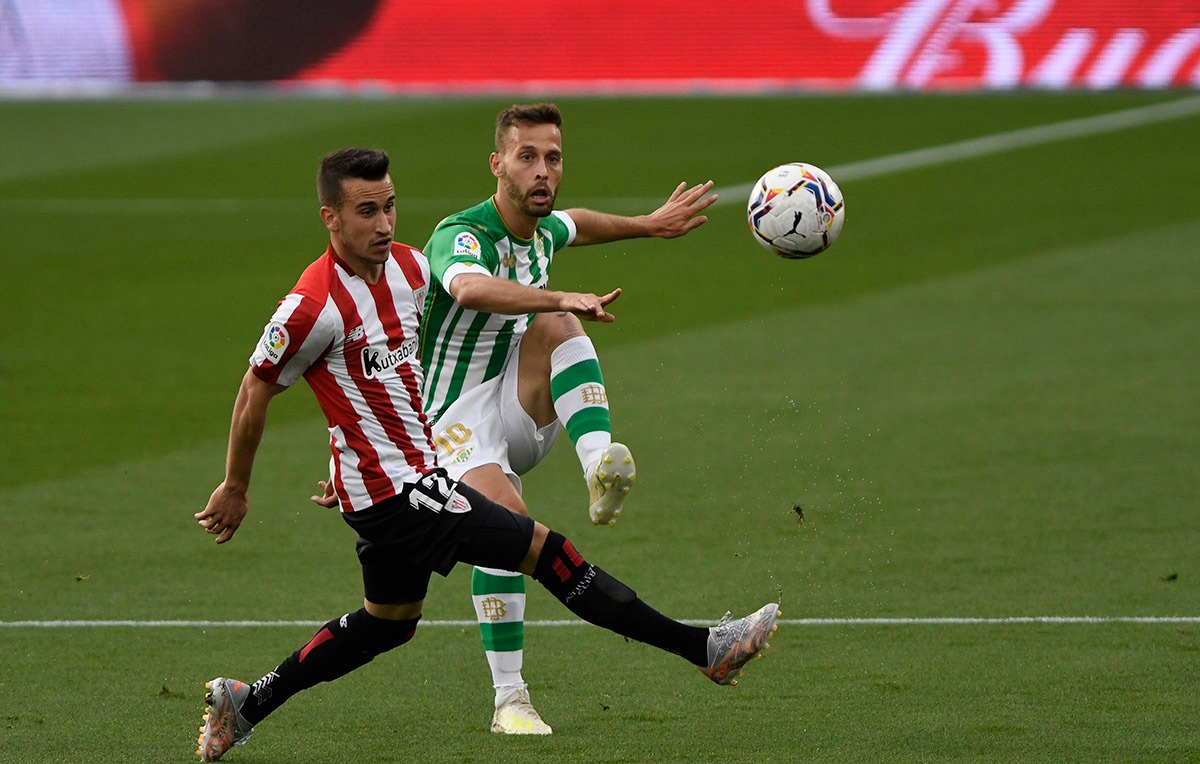 Canales ante el Athletic (Foto: Kiko Hurtad9: