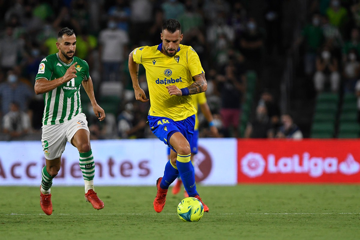 Álvaro Negredo, durante el Betis-Cádiz (Foto: Kiko Hurtado).