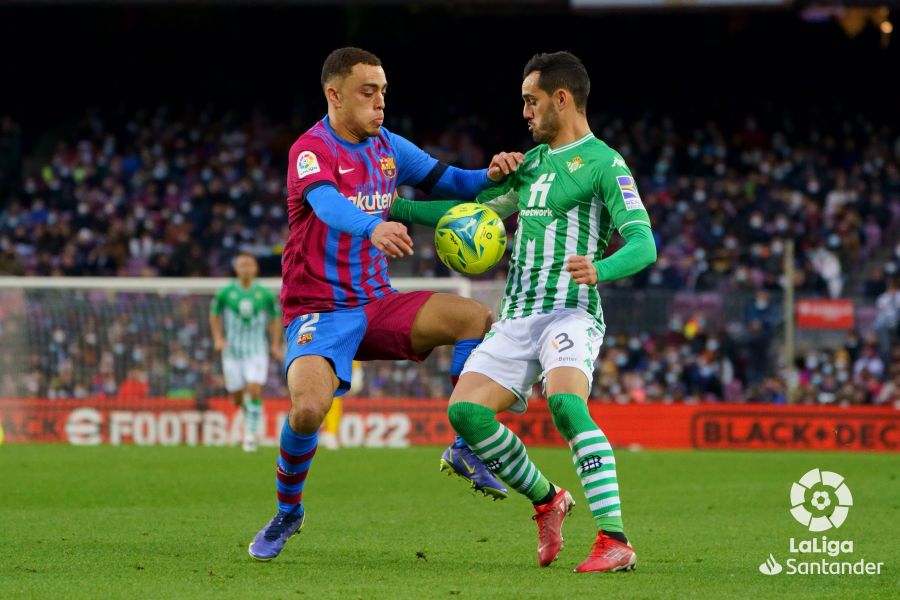 Juanmi en el Barcelona-Betis (Foto: LaLiga)