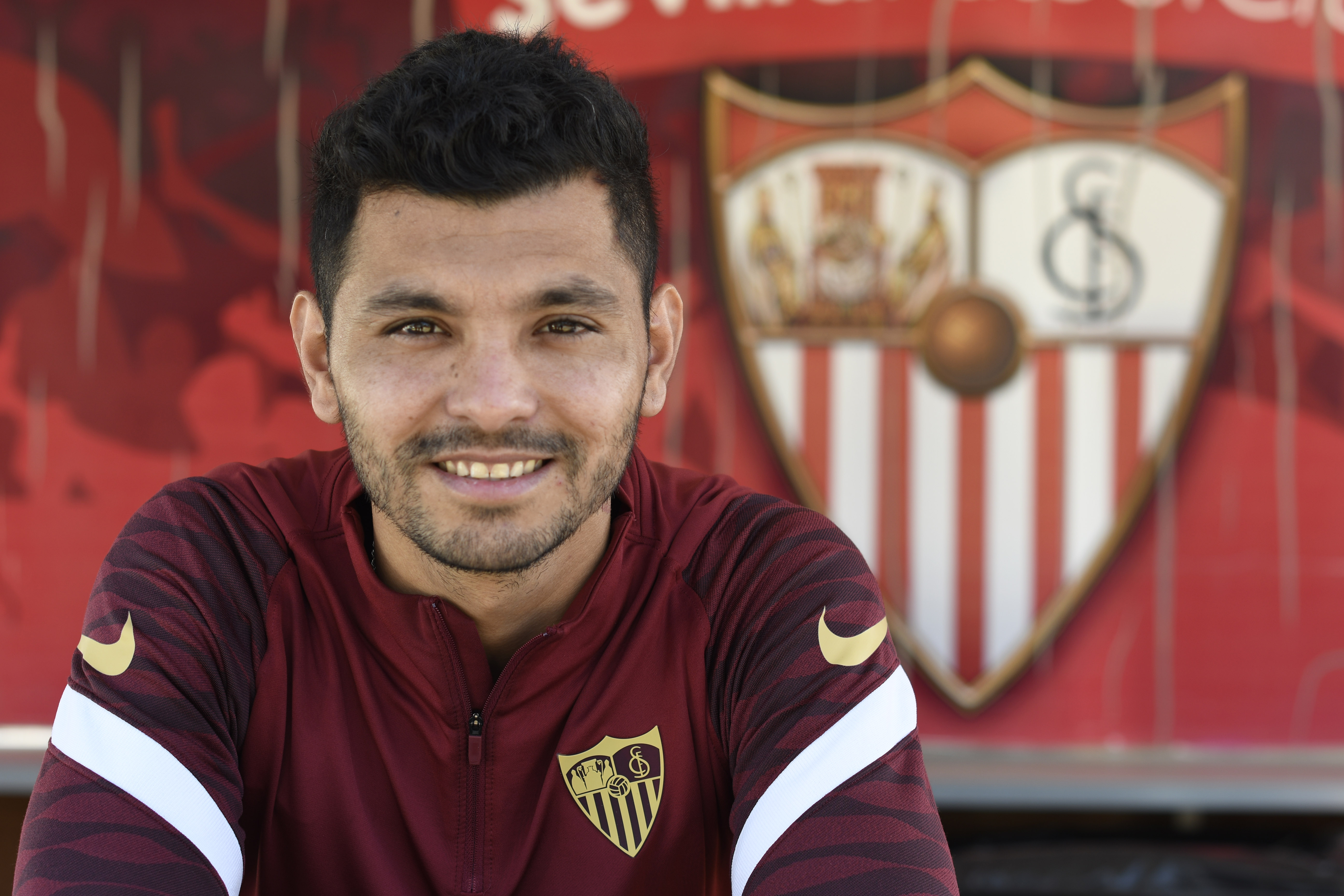 Tecatito Corona, jugador del Sevilla FC (Foto: Kiko Hurtado).