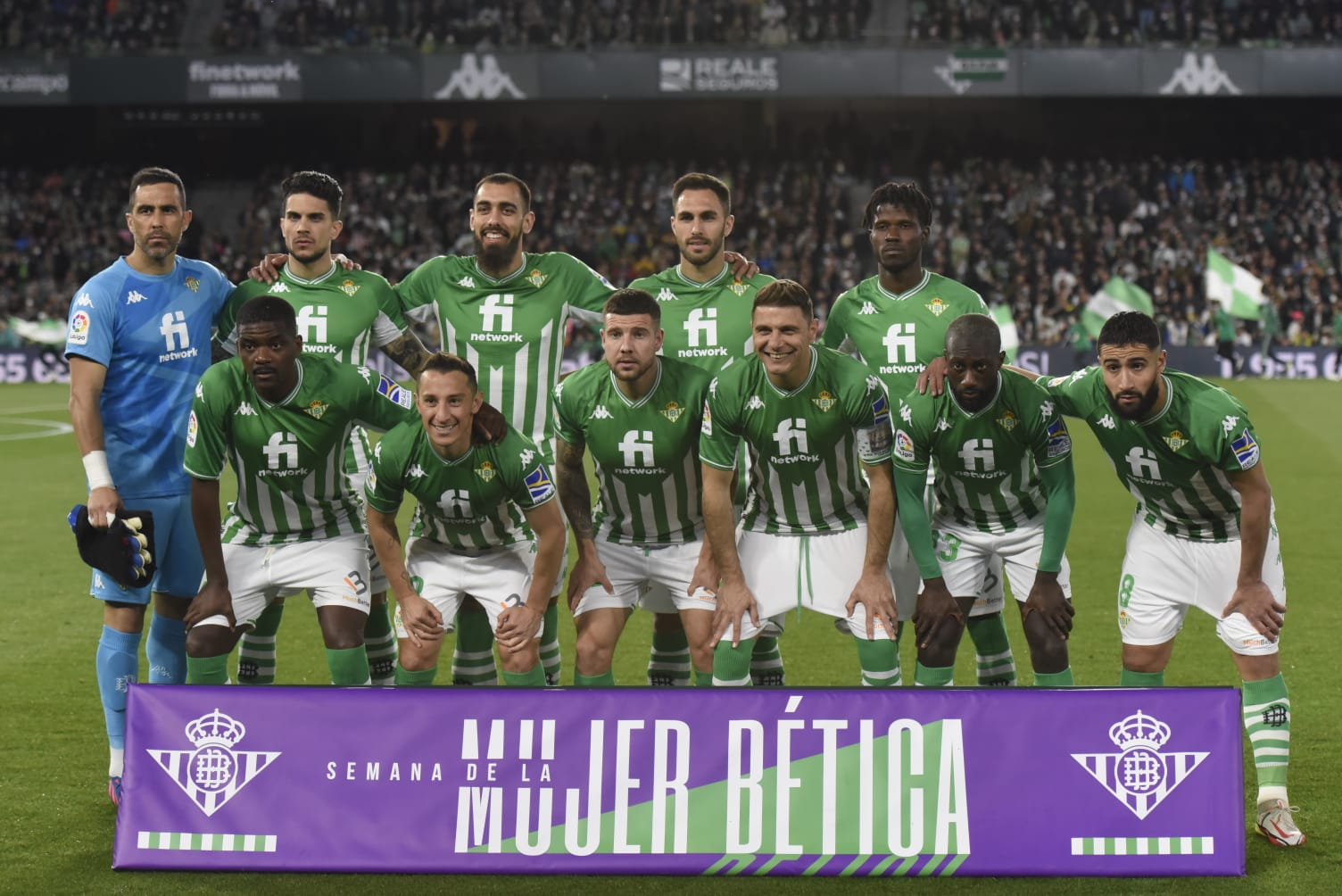 Camiseta de fútbol realista betis 2022, plantilla de camiseta de fútbol