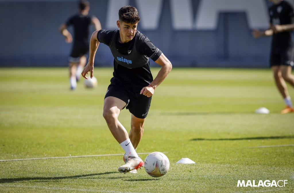 Andres Caro: The Rising Star of Malaga CF Who Could Be the Next Isco