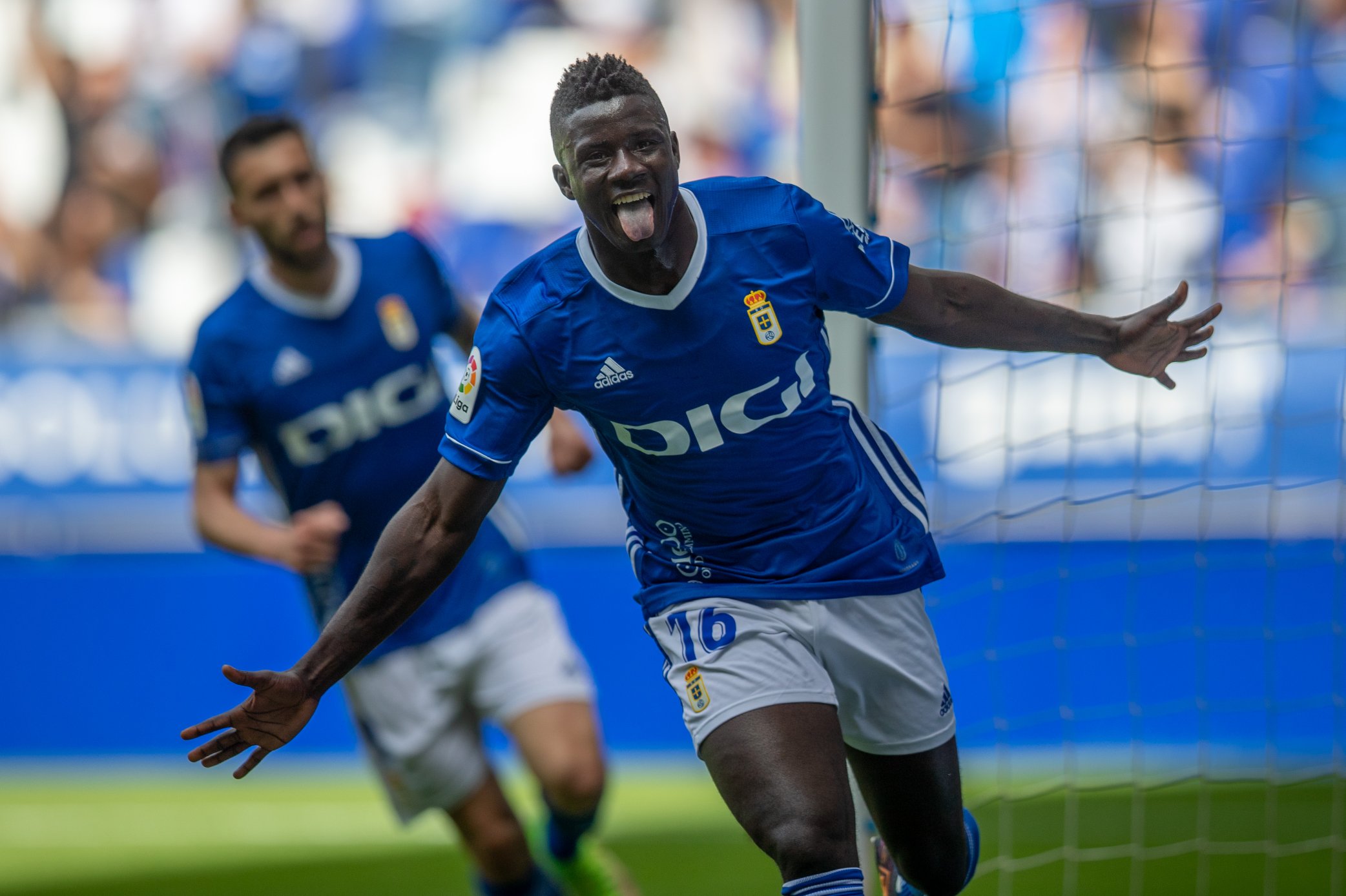  Obeng celebra su tanto ante el Mirandés. (Foto: LaLiga)