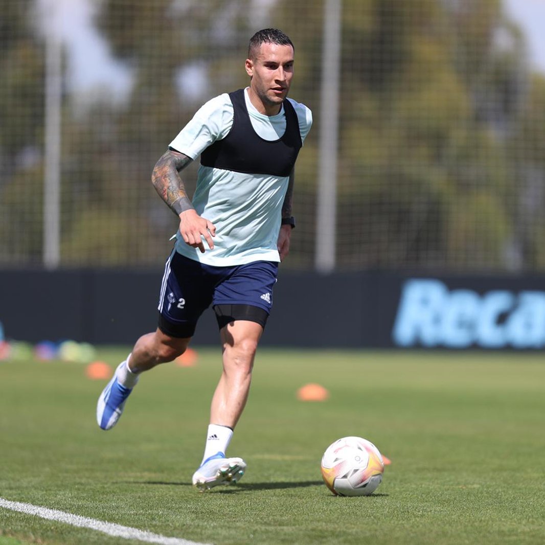 Hugo Mallo, en su regreso a los entrenamientos (Foto: RC Celta)