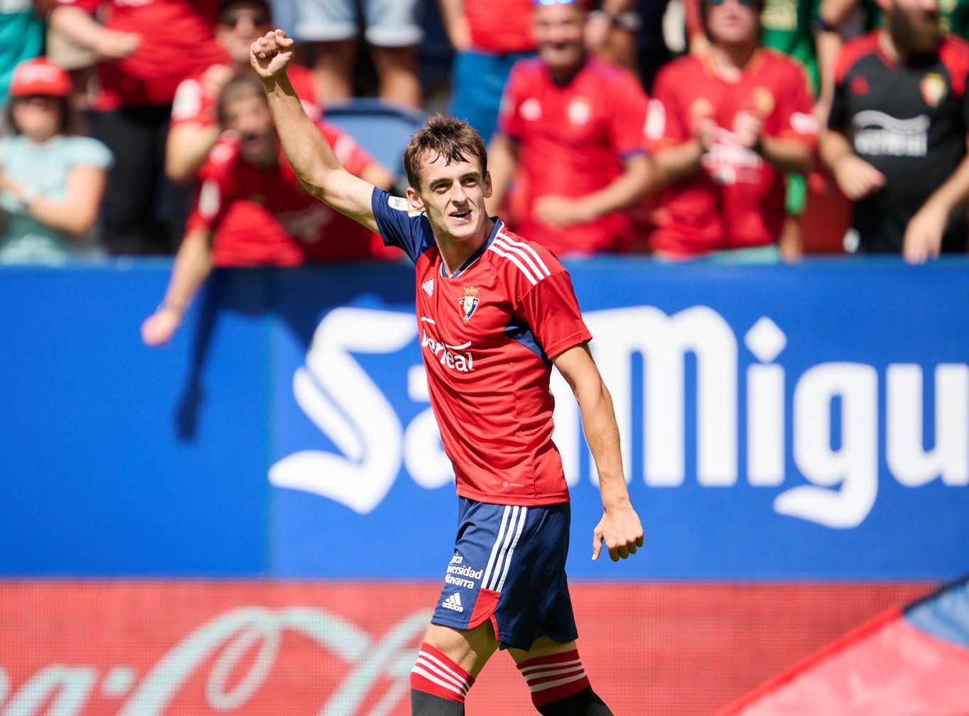 Aimar Oroz celebra un gol con Osasuna (Foto: LaLiga).