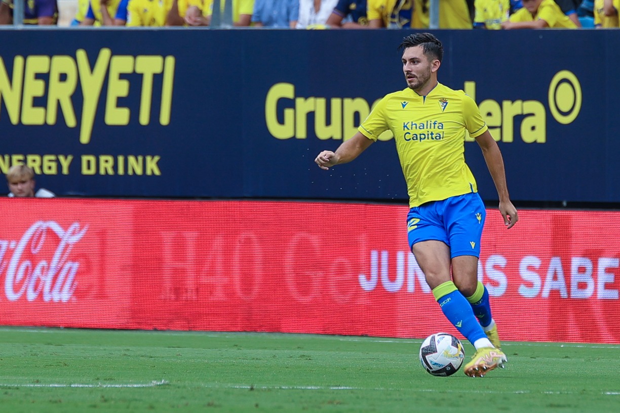 Víctor Chust, durante el Cádiz-Espanyol (Foto: Cristo García).