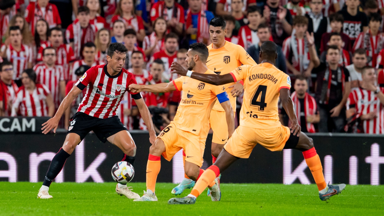 Vesga, durante el partido ante el Atlético en San Mamés (Foto: Athletic Club).