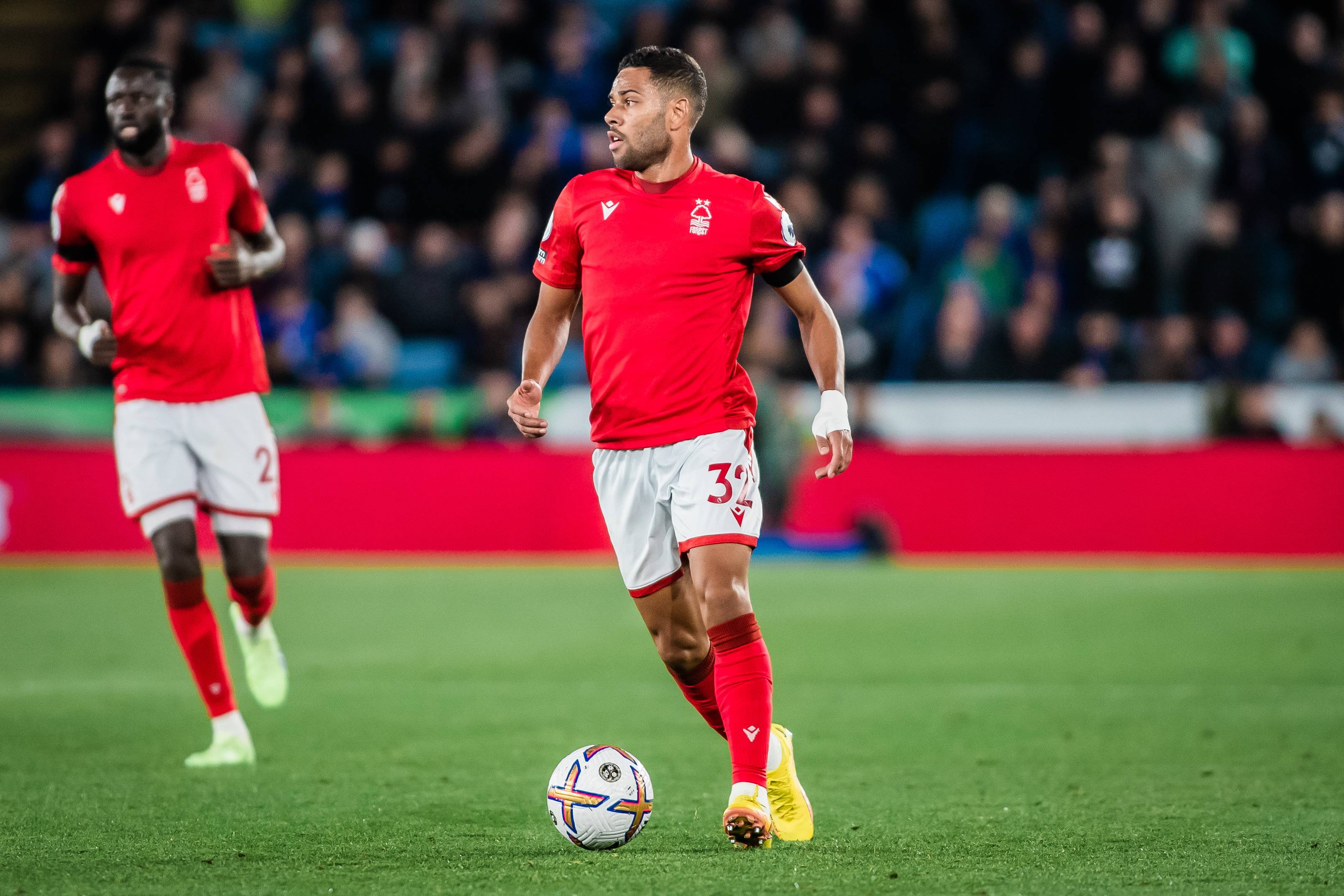 Renan Lodi, en un partido con el Nottingham Forest (Foto: Cordon Press).