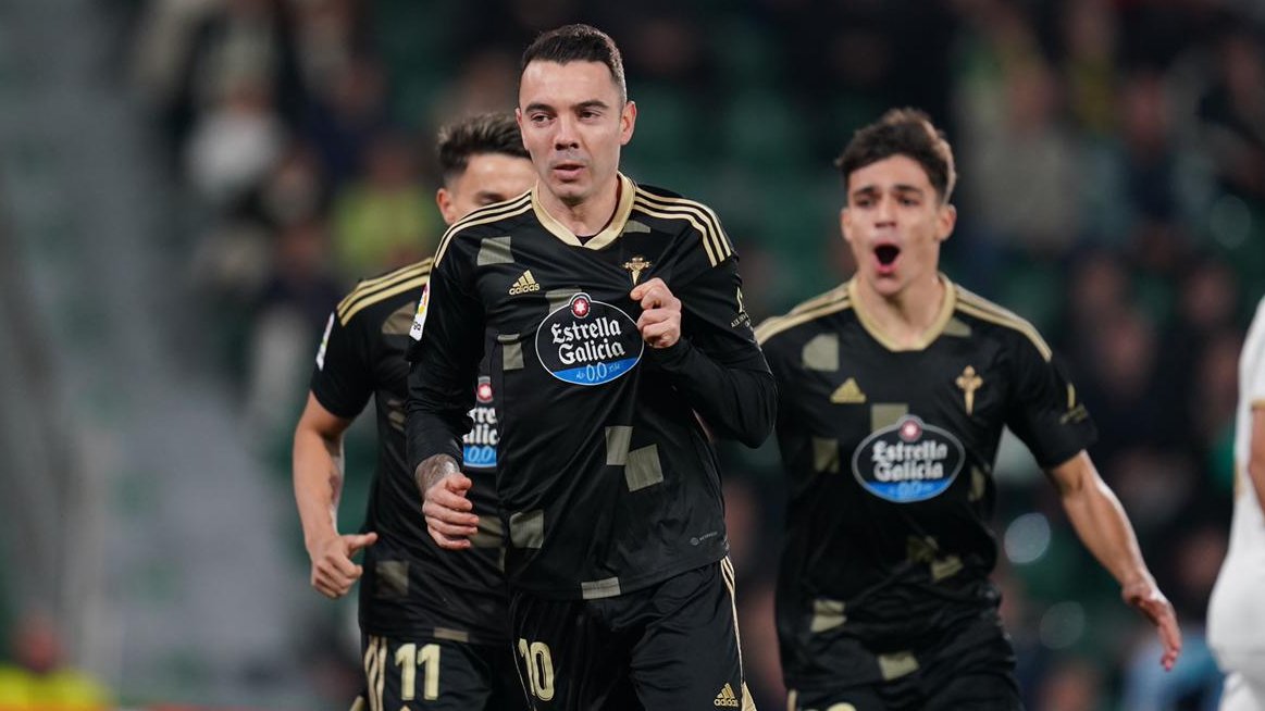 Aspas ante el Elche en el Martínez Valero. (Foto: Celta)