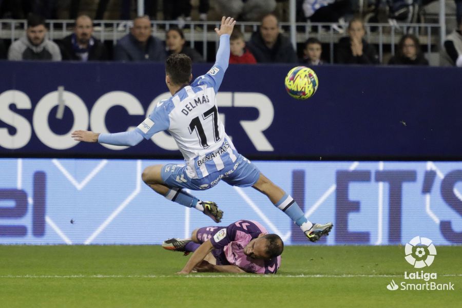 Delmás, en su debut con el Málaga ante el Tenerife (Foto: LaLiga).