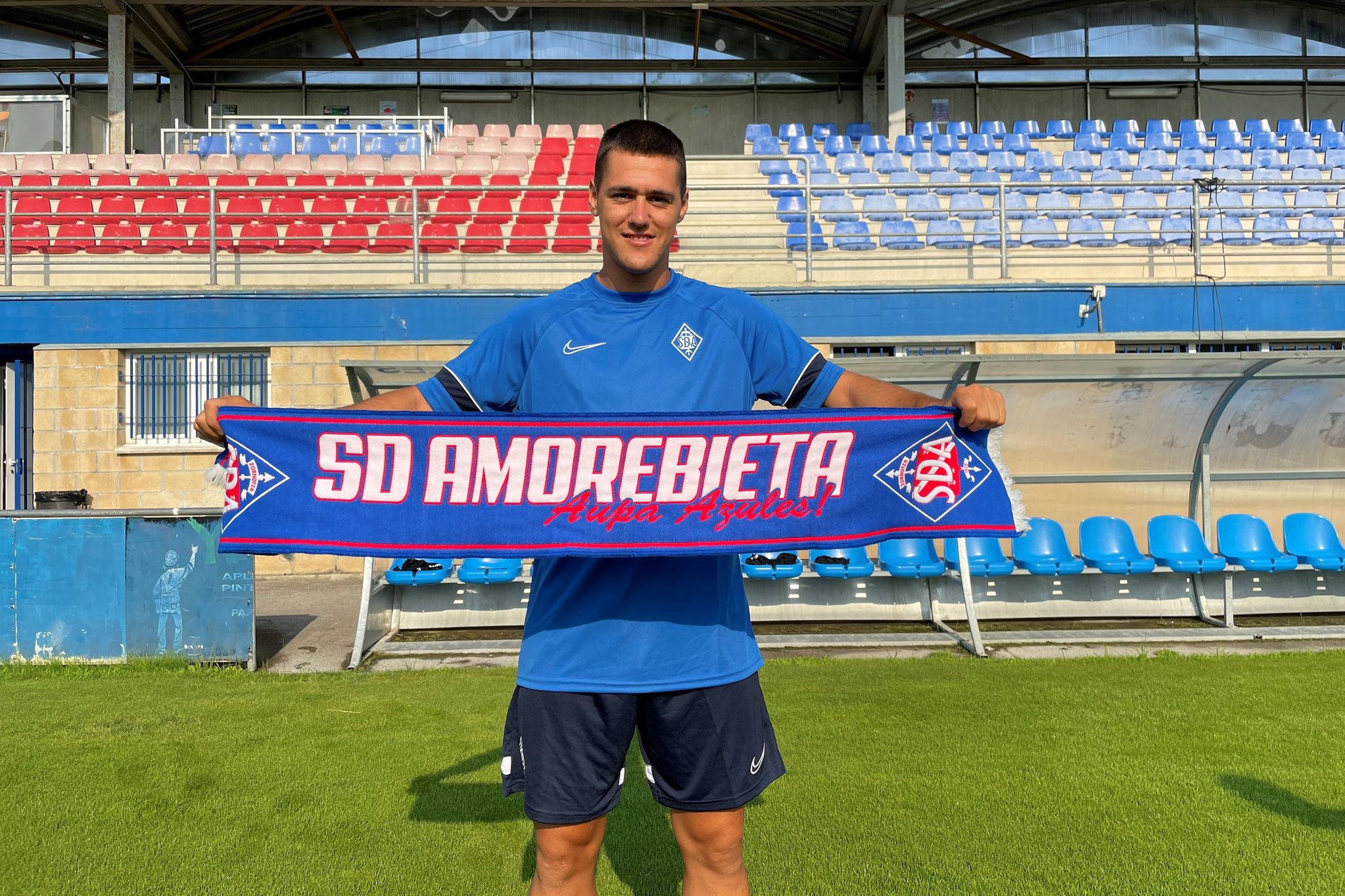 El jugador del Eibar cedido en la SD Amorebieta Urko Izeta.