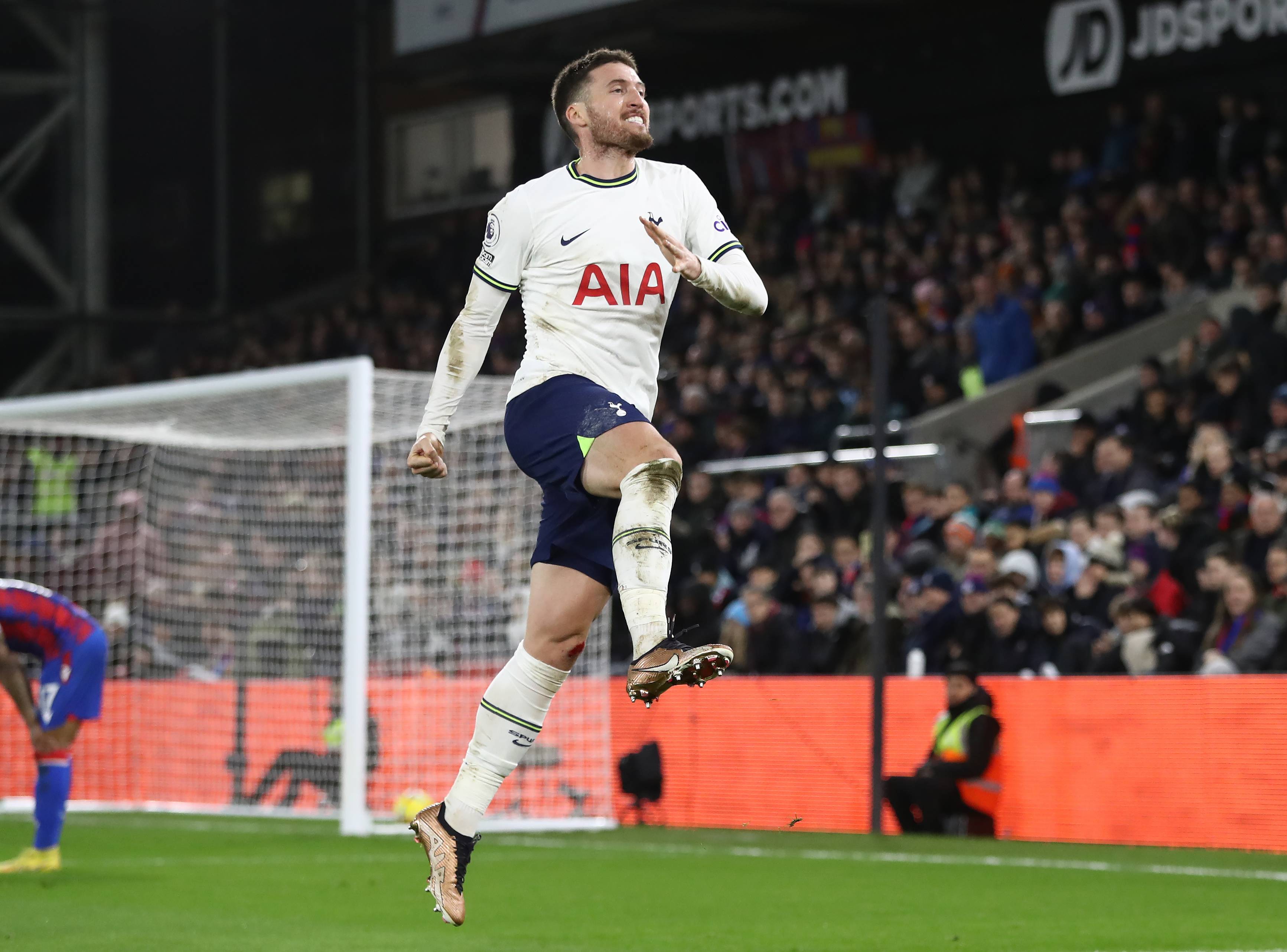 Matt Doherty celebra un gol con el Tottenham (Foto: Cordon Press).