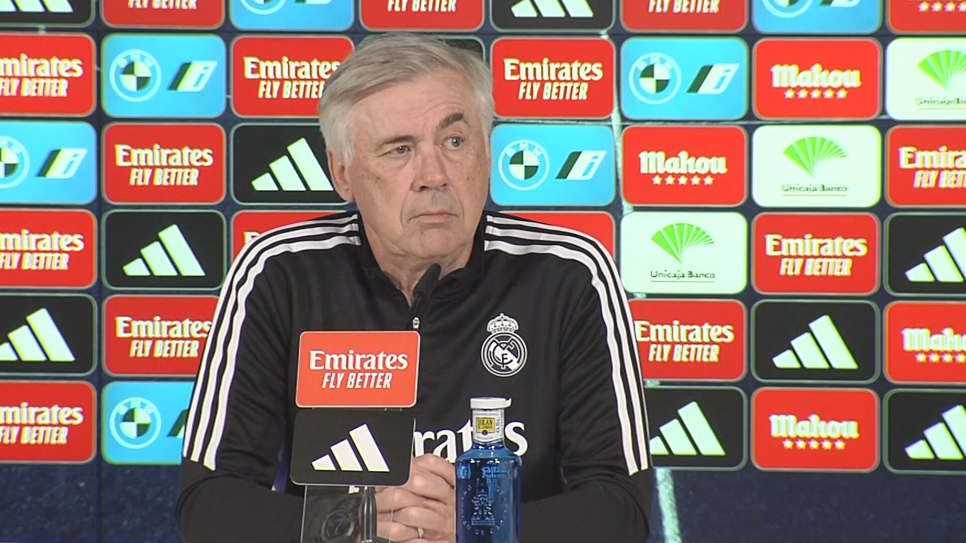 Ancelotti habla sobre las renovaciones de Kroos y Benzema