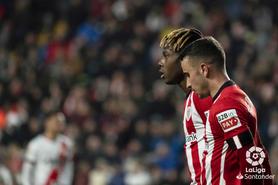 Berenguer y Nico Williams, ante el Rayo en Vallecas. (Foto: LaLiga).