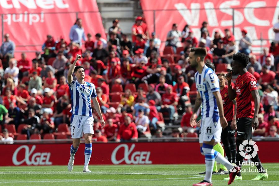 Celebración del gol de Carlos Fernández en el Mallorca - Real Sociedad (Foto: LaLiga).