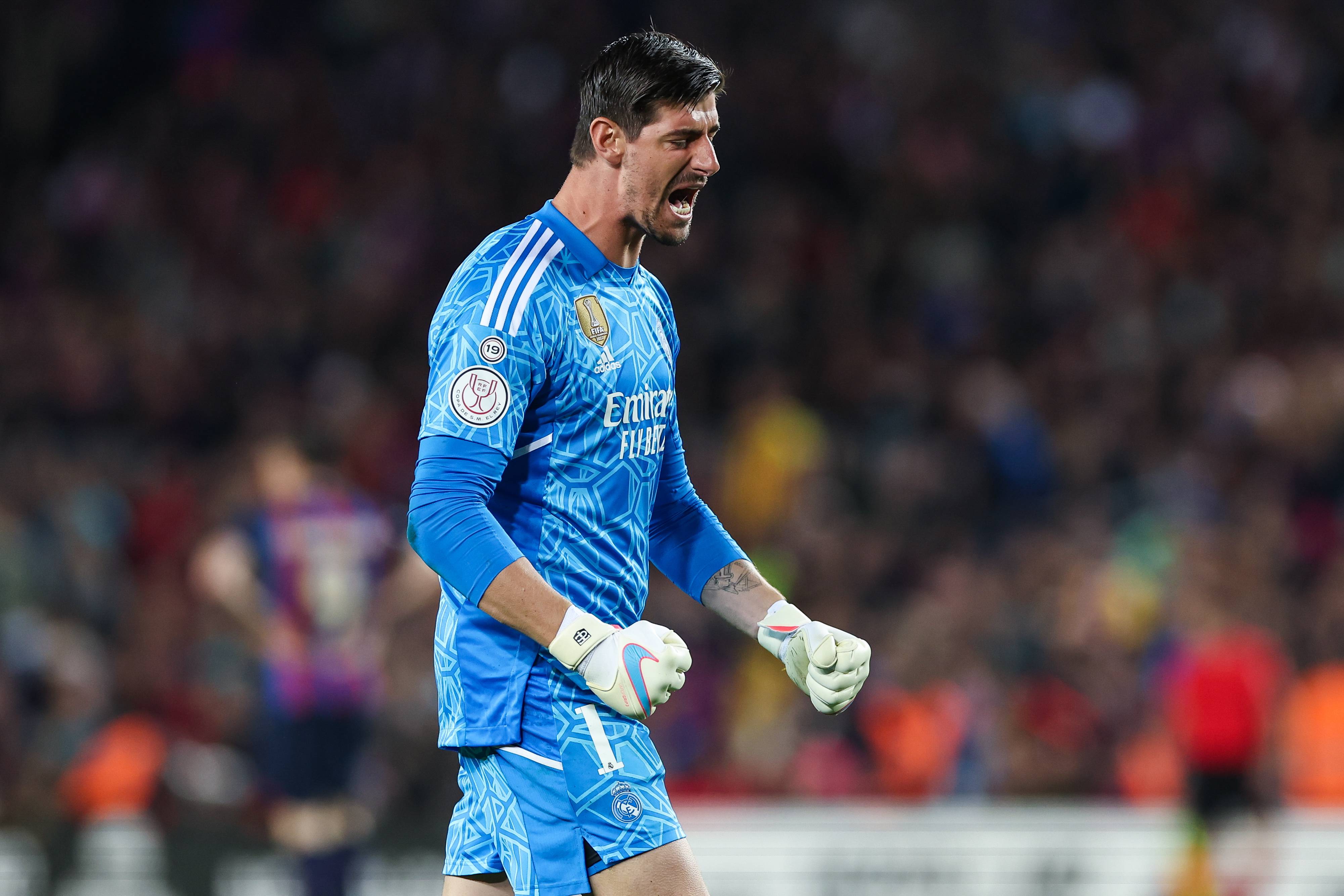 Courtois celebra uno de los goles en el Barcelona-Real Madrid (FOTO: Cordón Press).