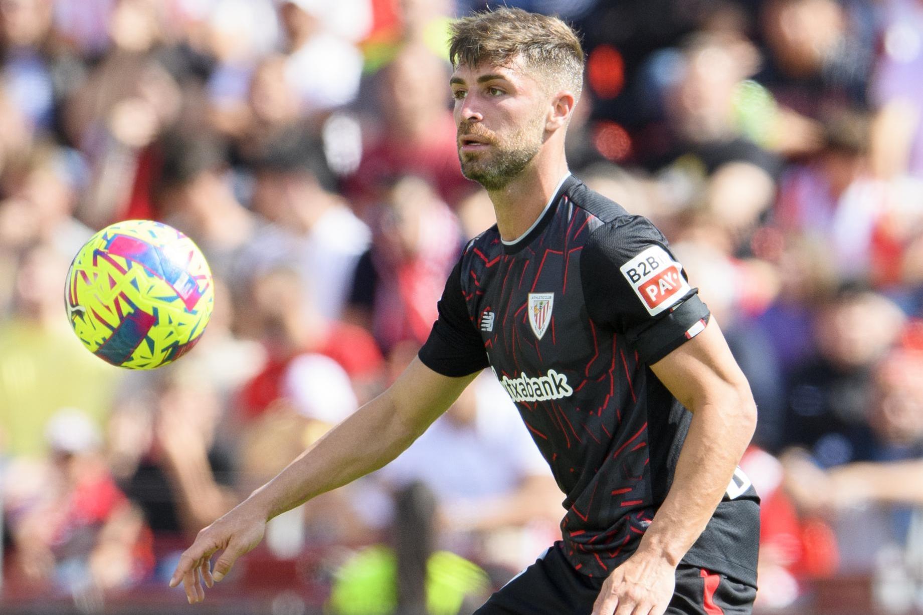 El central Yeray Álvarez, ante el Almería (Foto: Athletic Club).