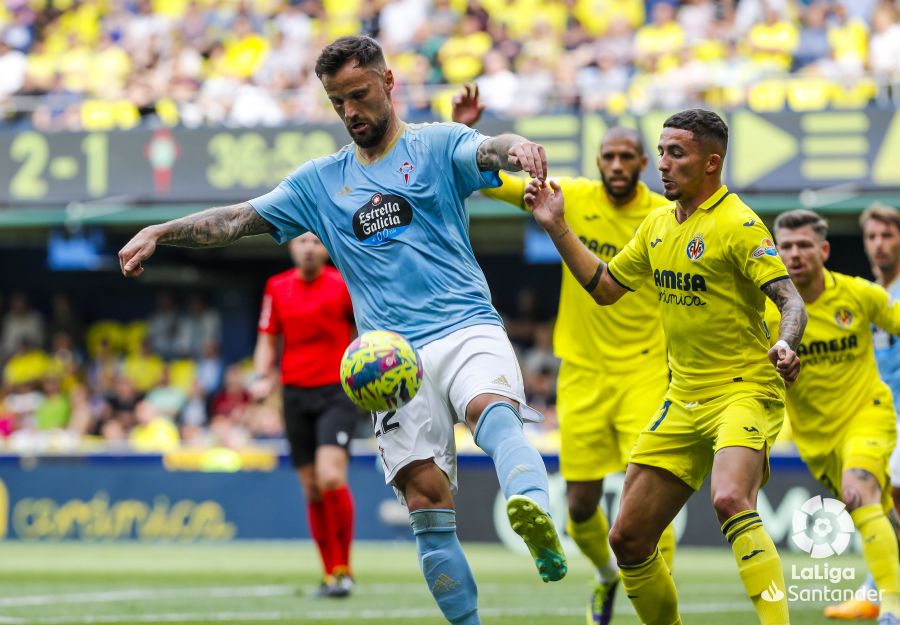 Seferovic ante el Villarreal en La Cerámica. (Foto: LaLiga).