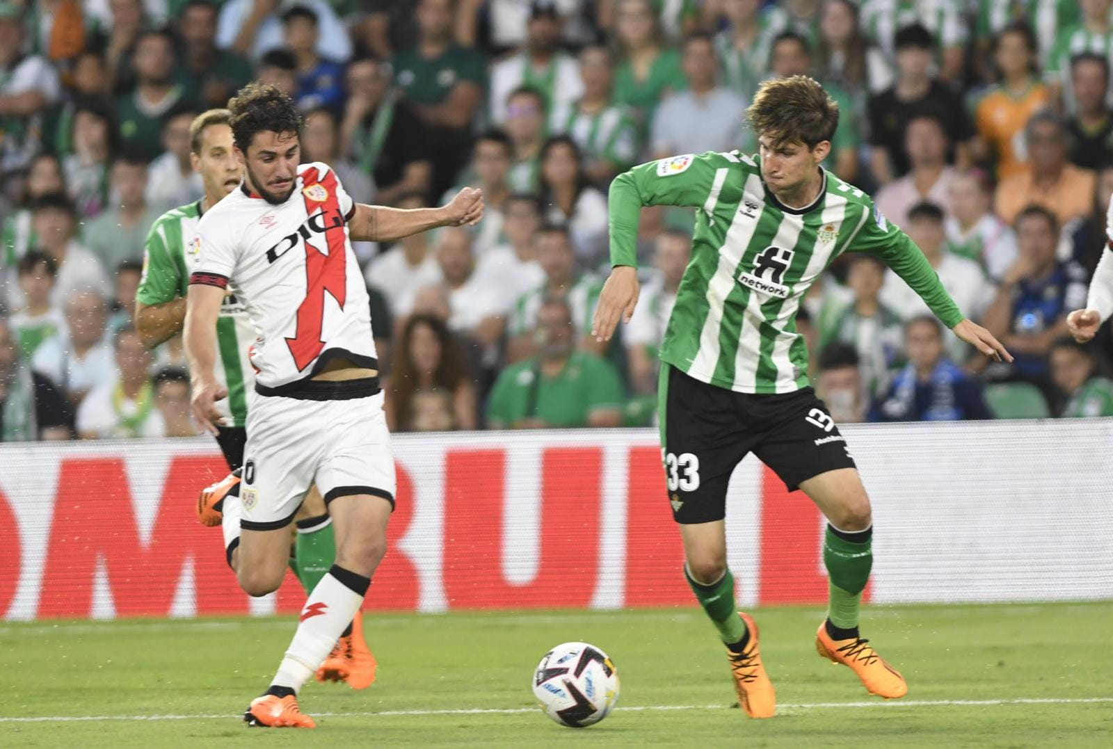 Juan Miranda ante el Rayo (Foto: Kiko Hurtado)