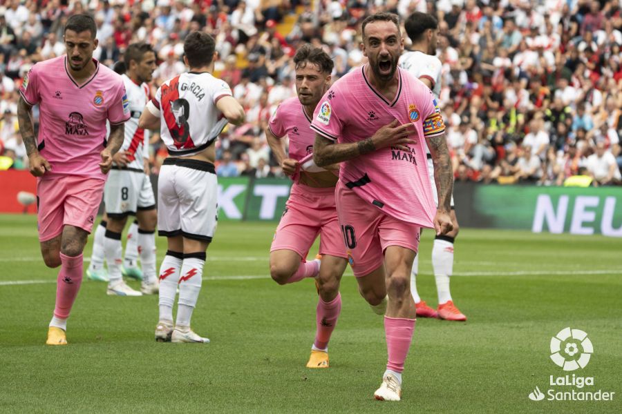 Sergi Darder celebra su gol en el Rayo-Espanyol.