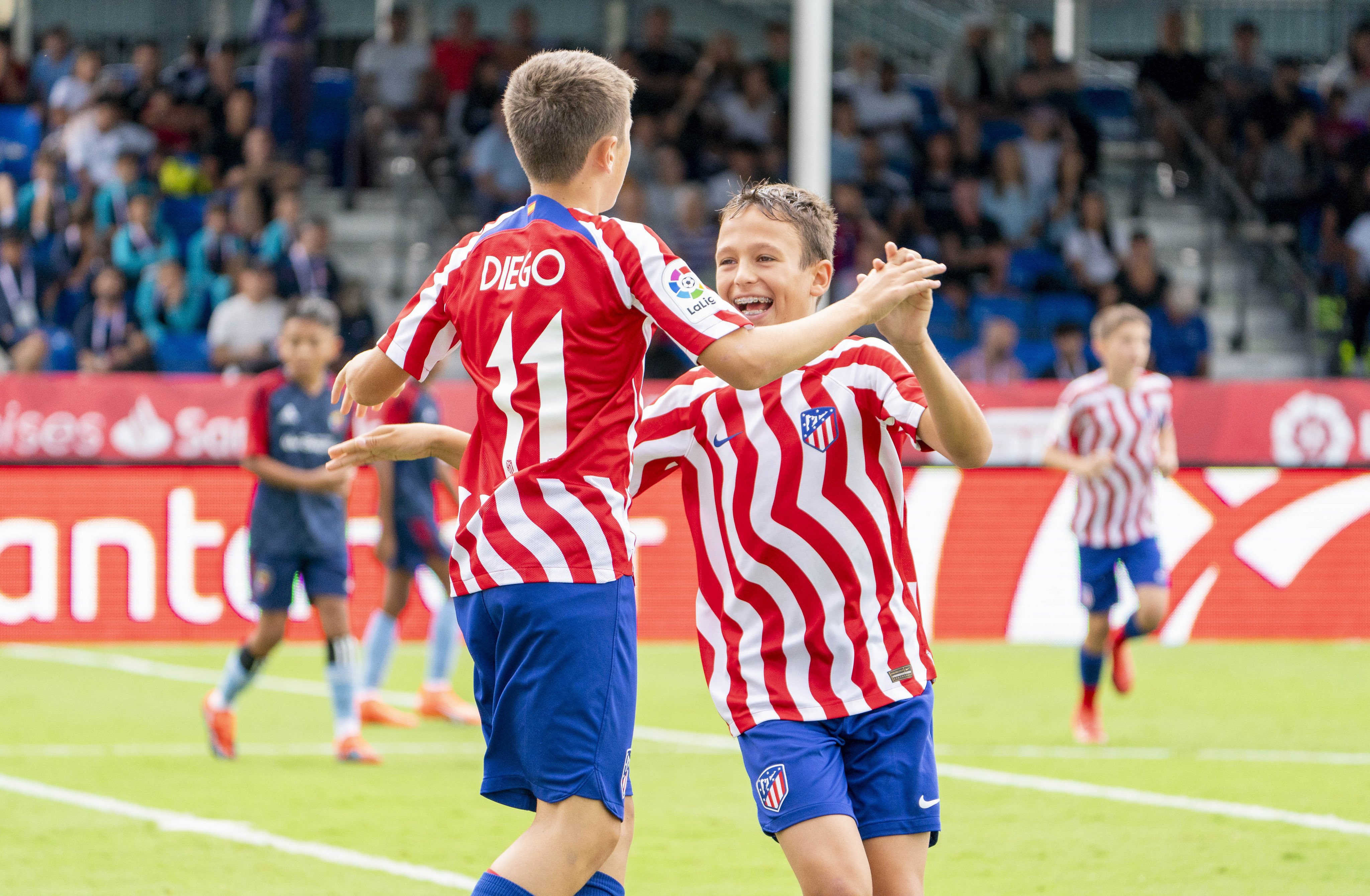 Diego celebra un gol ante el Ideasport (Foto: LaLIga Promises)