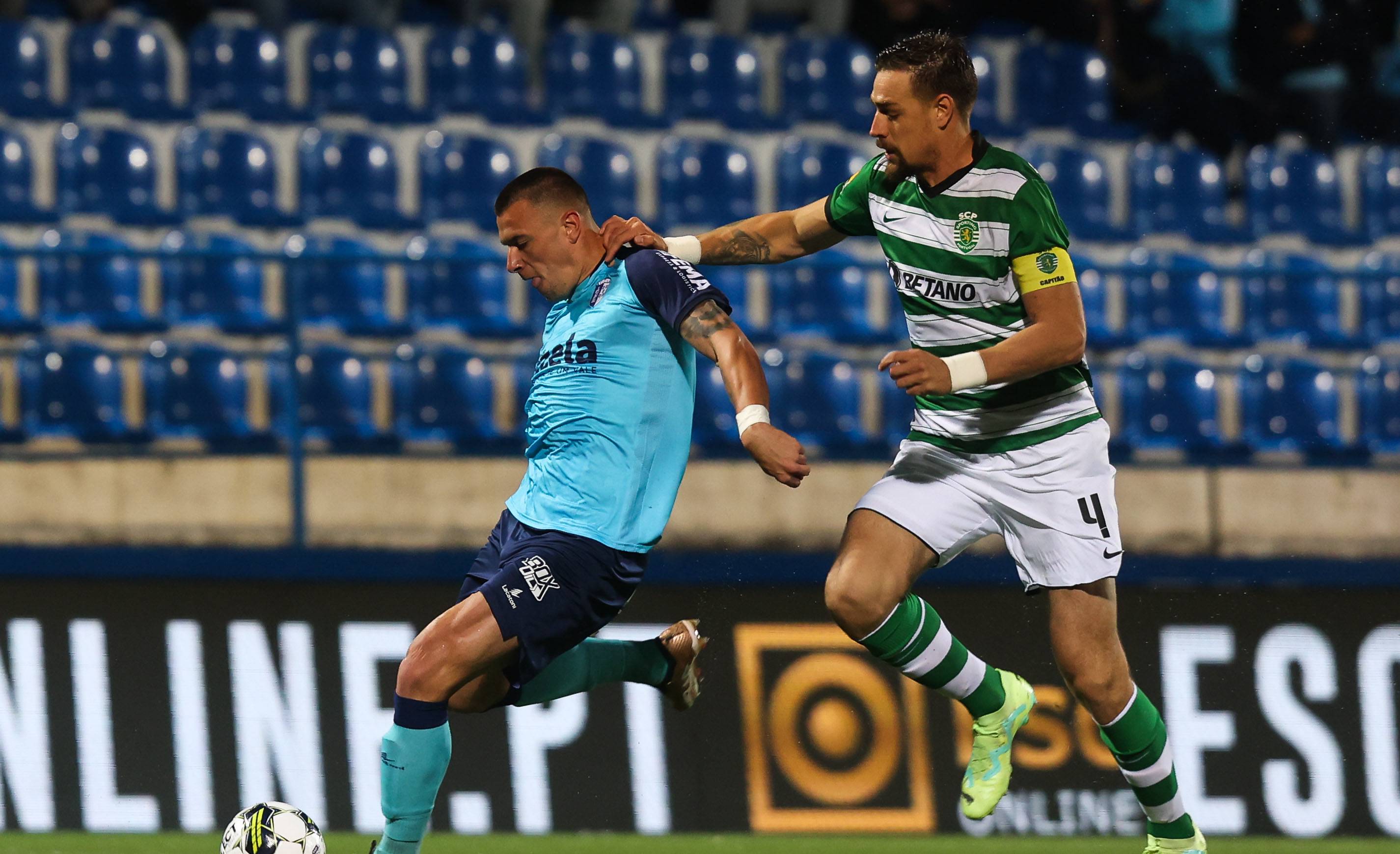 Osmajic, con el Vizela ante el Sporting de Portugal (Foto: CordonPress).