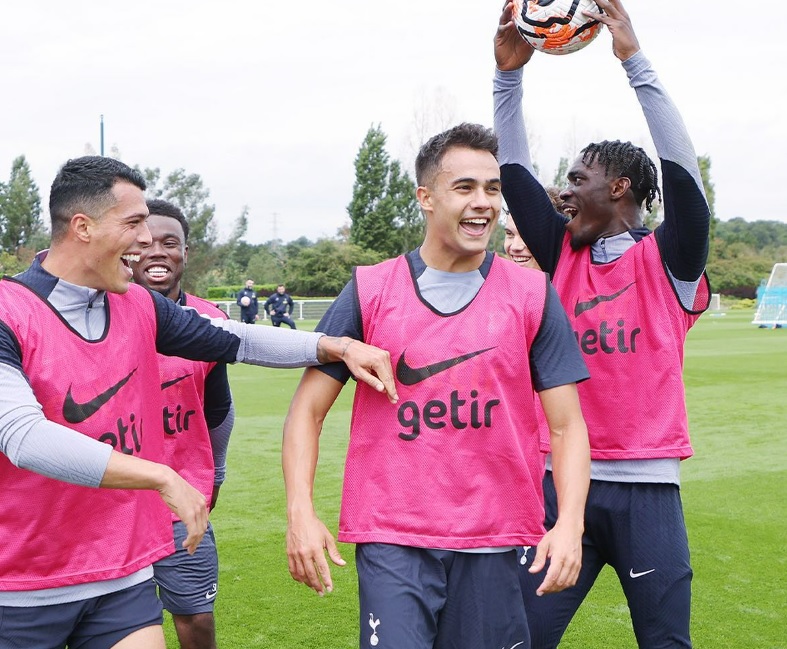 Sergio Reguilón, en una sesión del Tottenham (Foto: THFC).