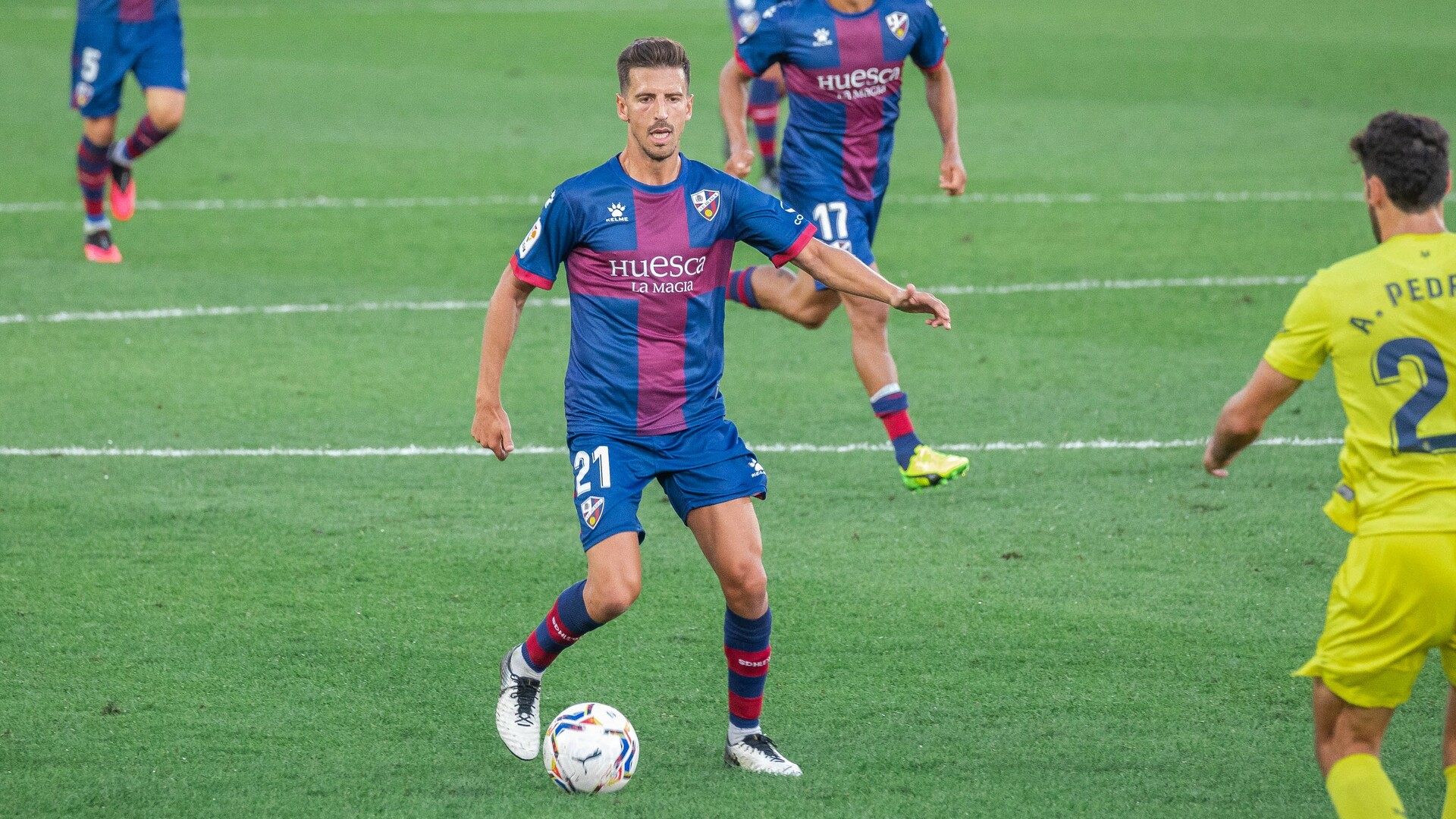 Juan Carlos Real en un lance de juego. (Foto: SD Huesca)