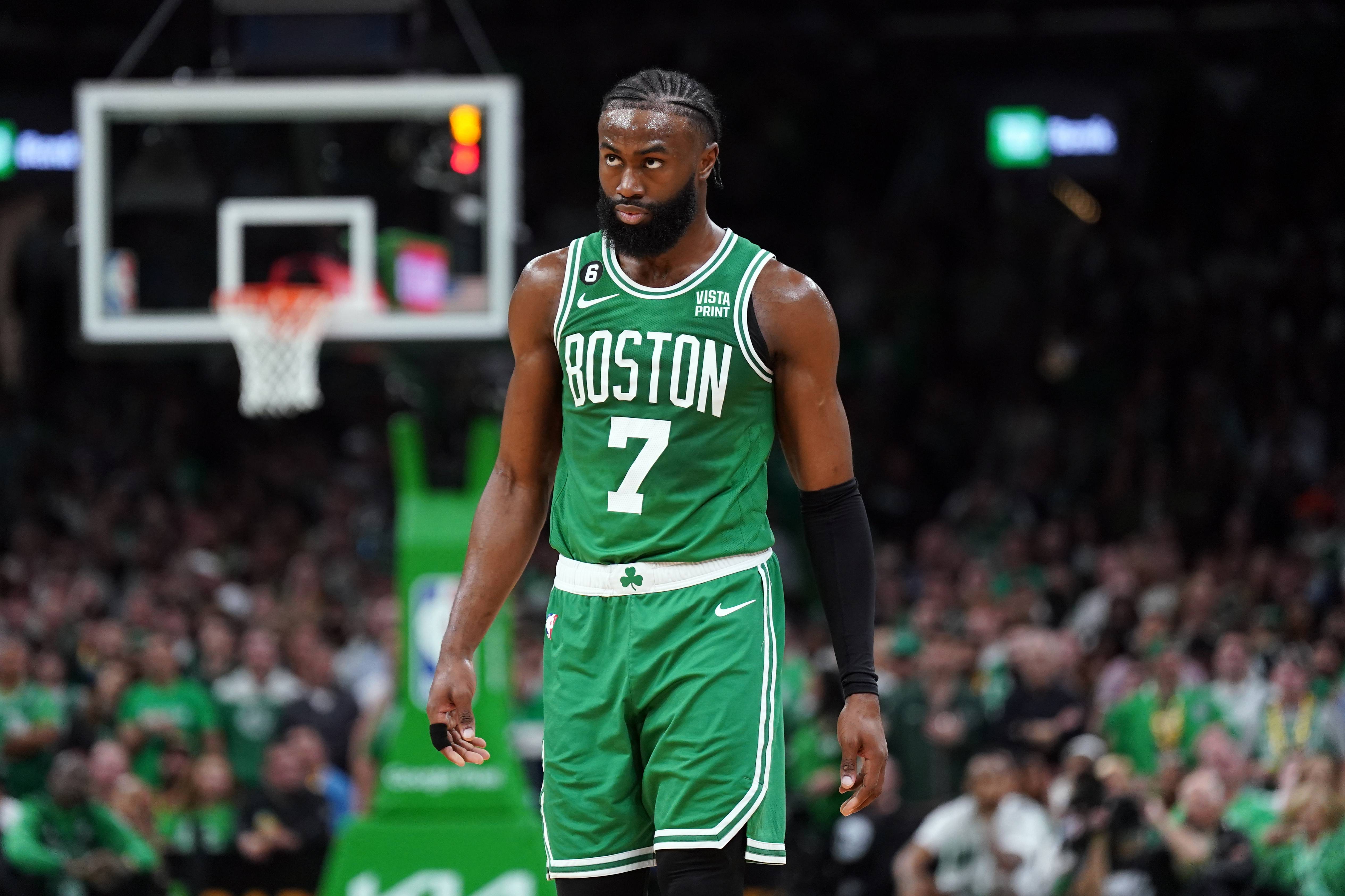 Jogador do Boston Celtics assina contrato mais valioso da história da NBA >  No Ataque