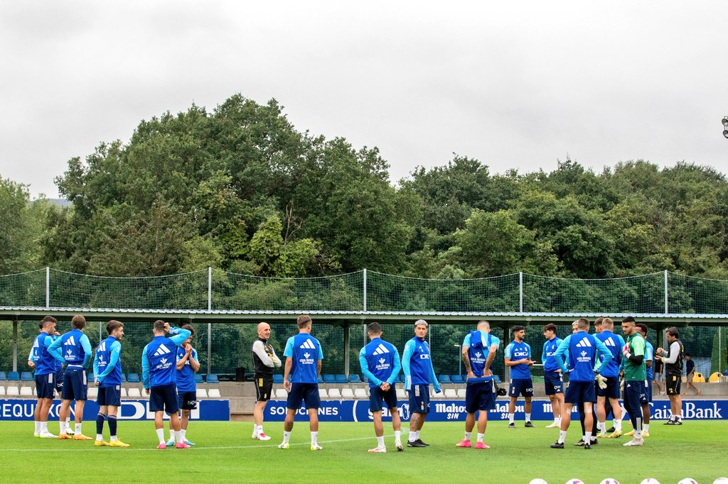 Alineacions de: real oviedo - racing de ferrol