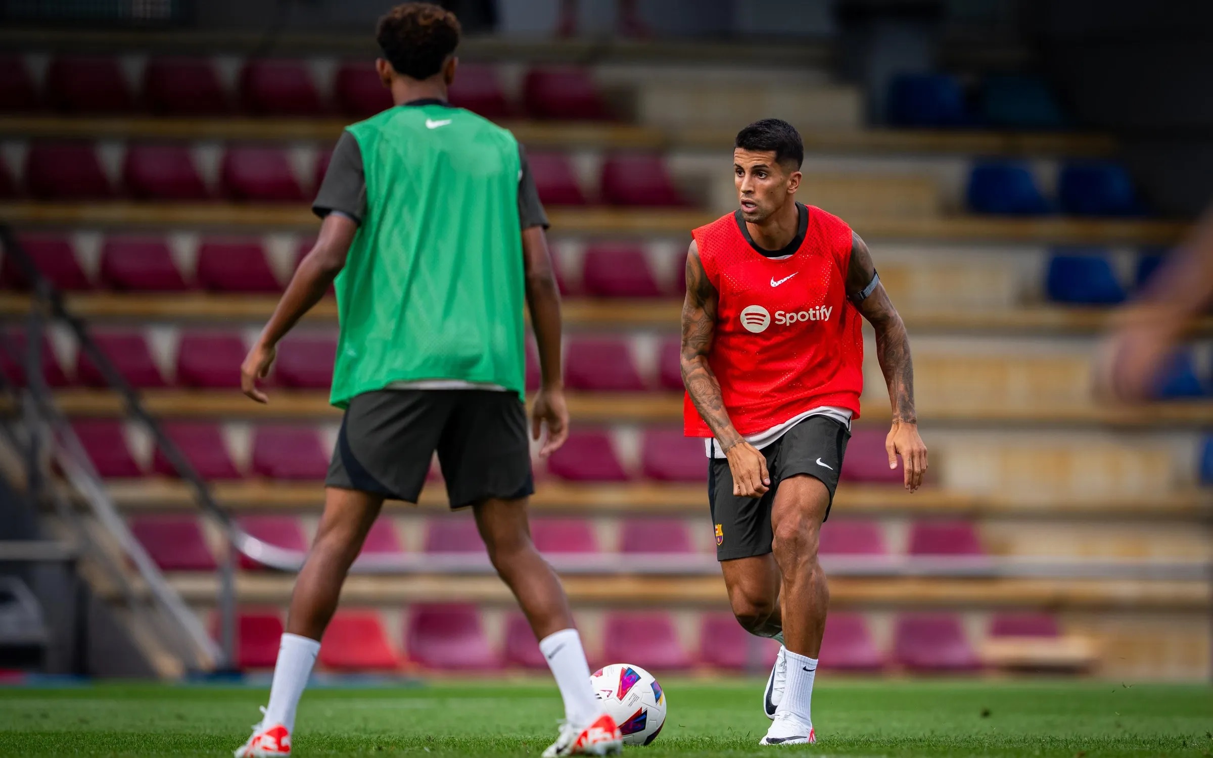 Joao Cancelo, en una sesión del Barcelona (Foto: FCB).