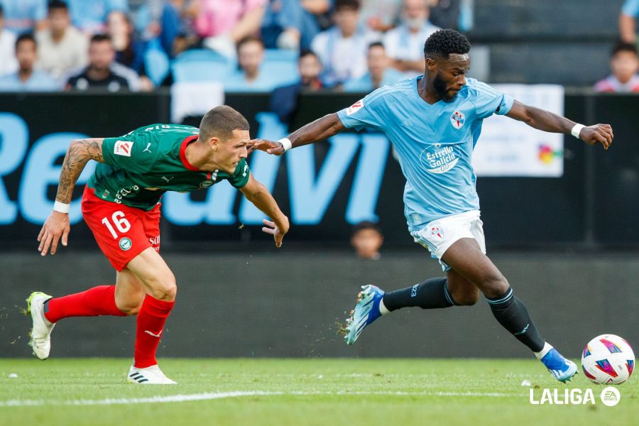 Bamba ante el Alavés en el Balaídos. (Foto: LaLiga).