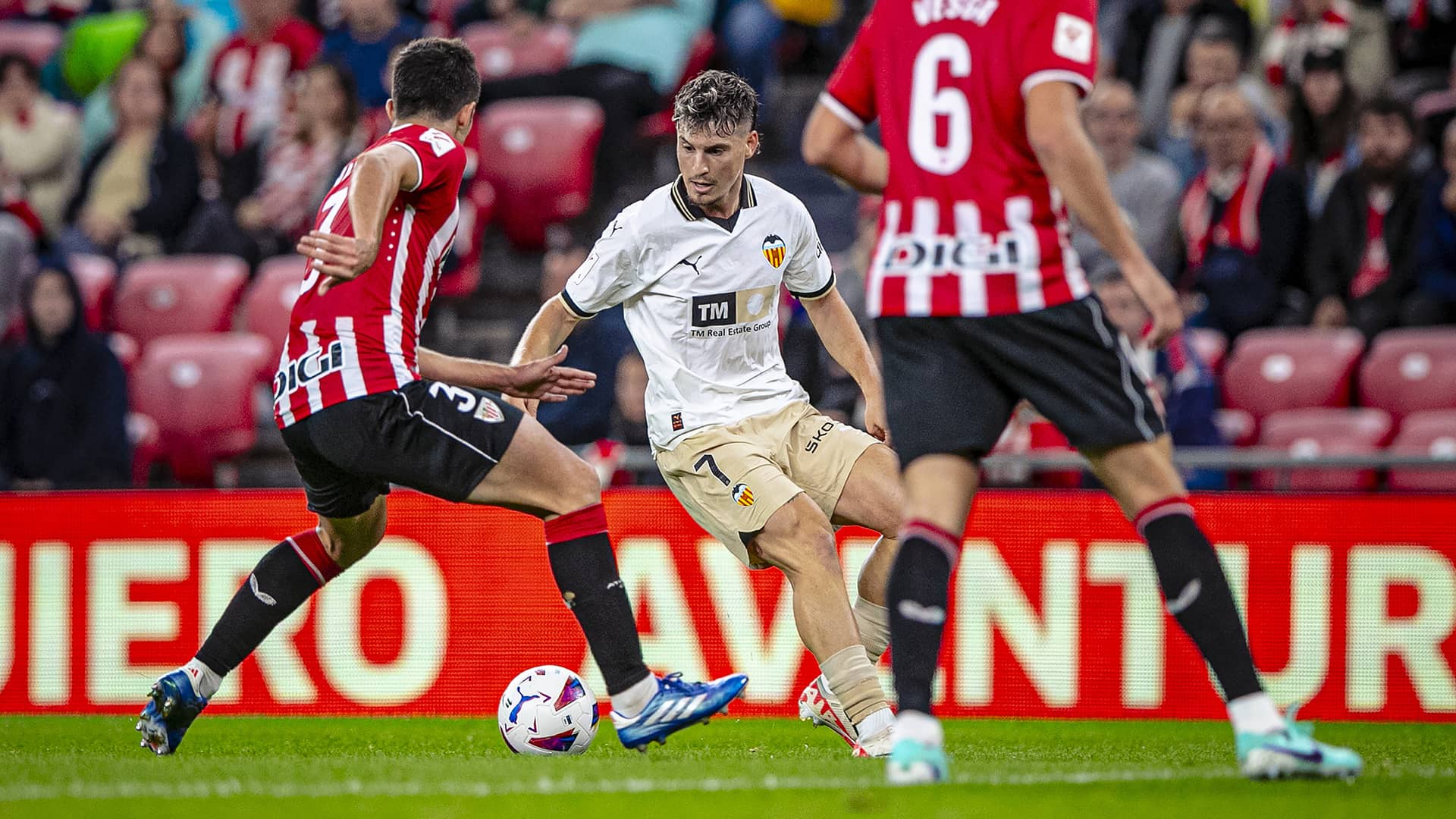 Sergi Canós, ante el Athletic Club (Foto: Valencia CF).