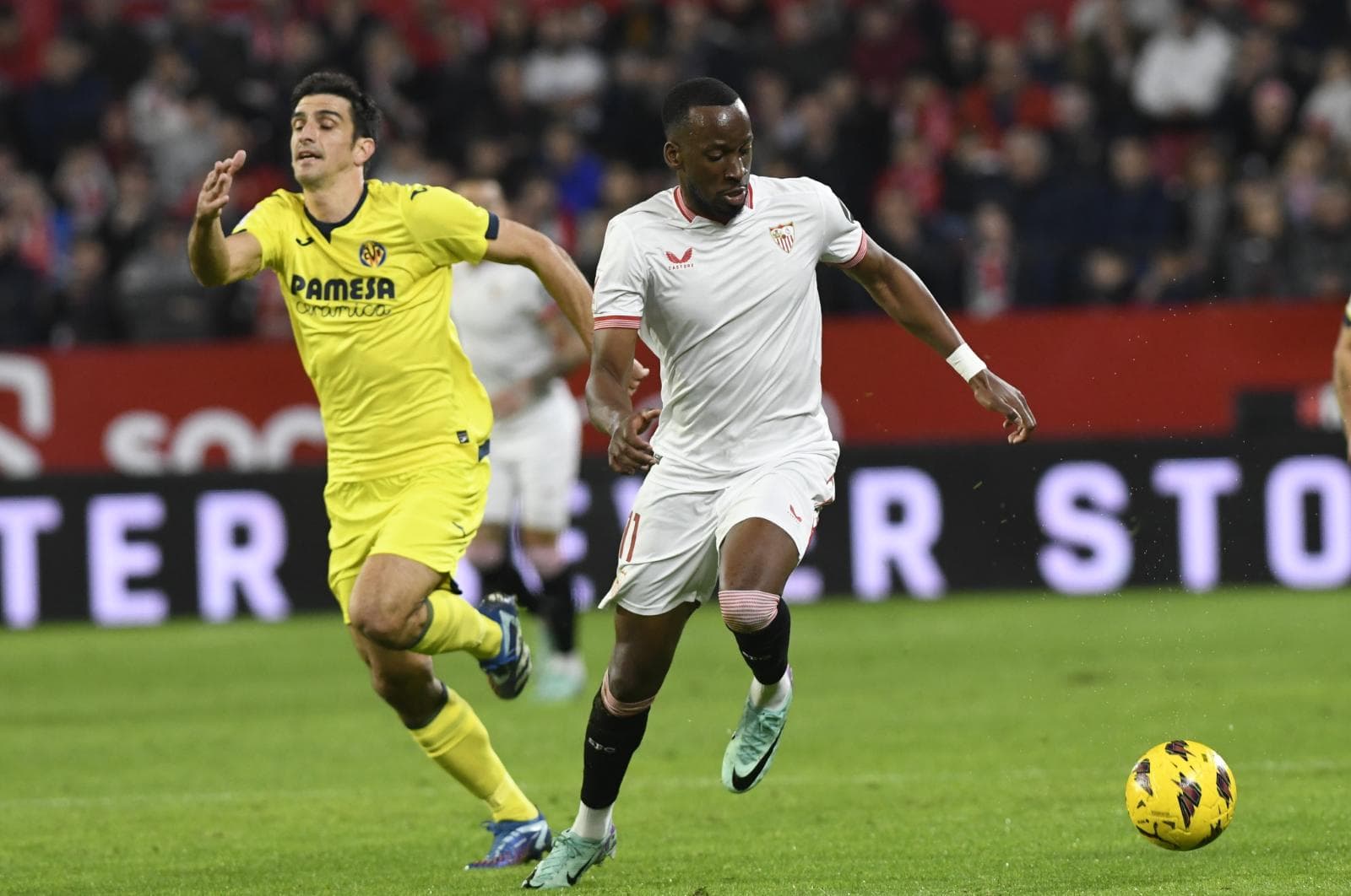 Lukebakio, ante el Villarreal (Foto: Kiko Hurtado)