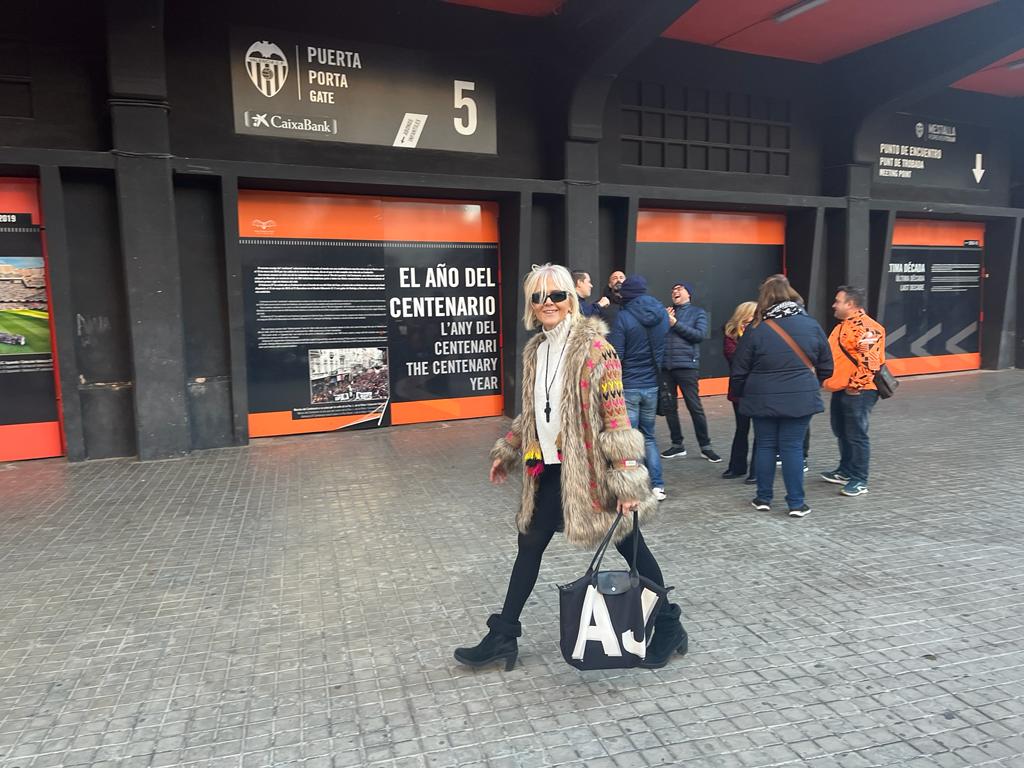 Ana Julia Roselló llega a Mestalla