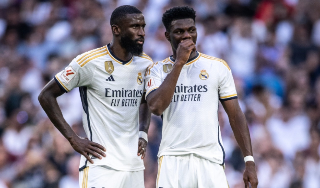 Aurélien Tchouaméni junto a Antonio Rüdiger