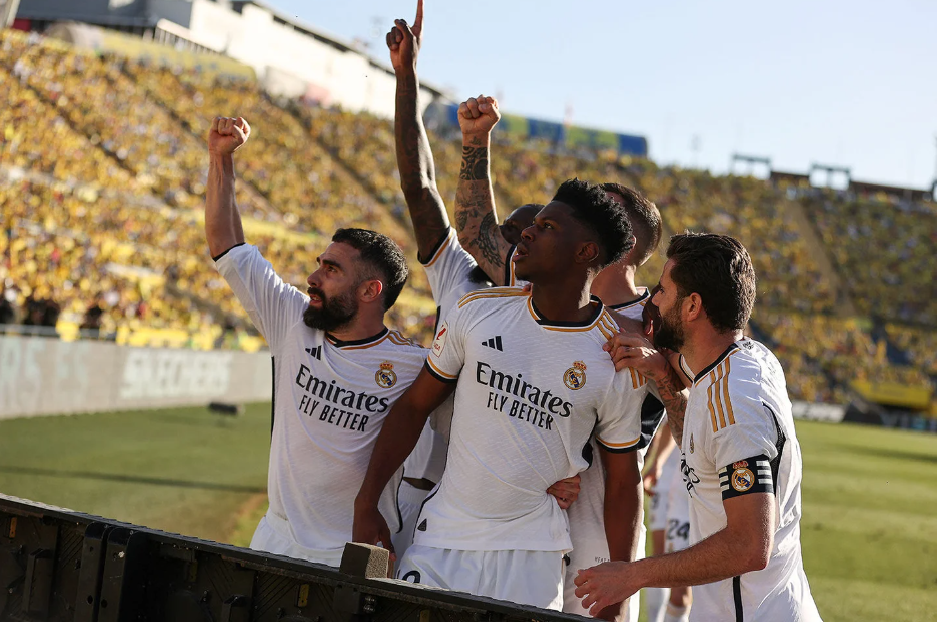 Los jugadores del Real Madrid celebrando un gol en Las Palmas (Foto: RM).