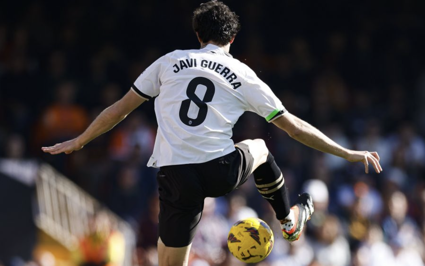 Javi Guerra, ante la UD Almería (Foto: LALIGA).